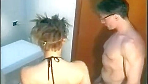 VERO CUCKOLD AMATORIALE ITALIANO,DOPPIA PENETRAZIONE(GUARDATE E SENTITE)