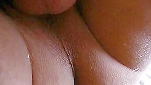 Double penetration de godes dans anus Double penetration de godes dans anus