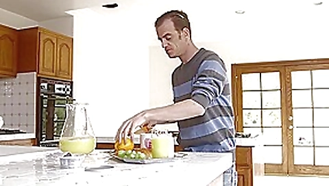 Husband becomes servant for bbc and wife Husband becomes servant for bbc and wife