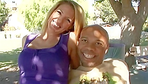Housewife Roxanne Hall Cheats on Her Husband Right in Front of Him Housewife Roxanne Hall Cheats on Her Husband Right in Front of Him