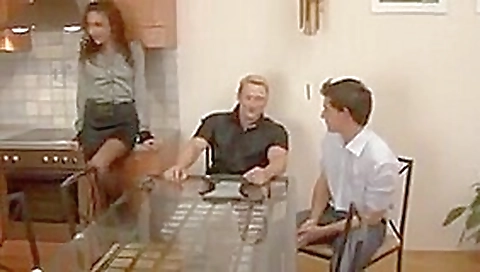 Bi threesome (10) Bi threesome (10)