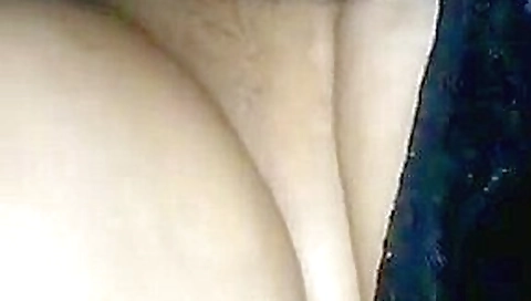 Mais um amigo fodendo a esposa com ajuda do marido Mais um amigo fodendo a esposa com ajuda do marido