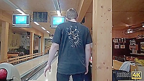 HUNT4K. Sex in a bowling place - I've got strike! HUNT4K. Sex in a bowling place - I've got strike!