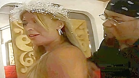 XY CUCKOLD FILMS AMATEUR BLONDE WIFE ON VIDEO WITH STRANGER XY CUCKOLD FILMS AMATEUR BLONDE WIFE ON VIDEO WITH STRANGER