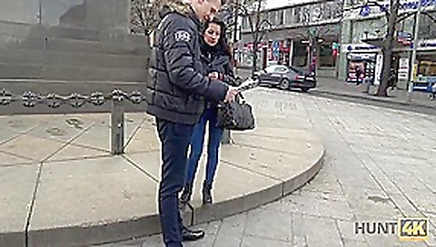 HUNT4K. Sucking cock next to her bf HUNT4K. Sucking cock next to her bf