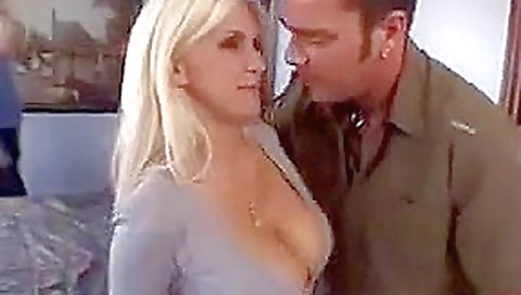 Pretty Milf Loves The Stranger Sex Pretty Milf Loves The Stranger Sex