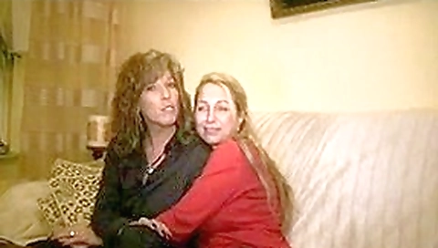 2 Prettys german mature bisexuals with young student 18+ 2 Prettys german mature bisexuals with young student 18+