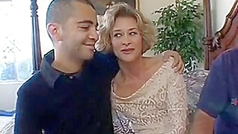 Lovely Milf Bionca Seven Fucks A Nice Hung Stud Lovely Milf Bionca Seven Fucks A Nice Hung Stud